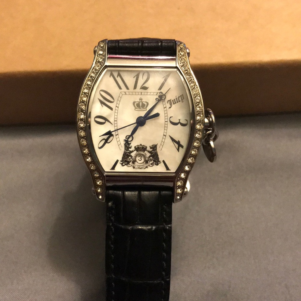 Ladies Watch - Picture 3 of 3